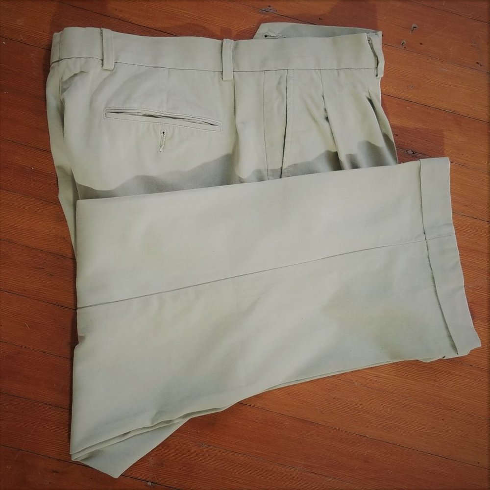 Beige/Tan Dress Pants/Khakis (Herringbone Pattern)